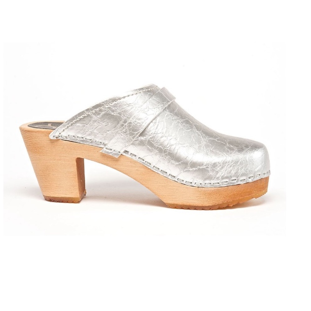Cape Clogs Sweden Alder Wood Silver Metallic Clogs Women’s EU Size 35